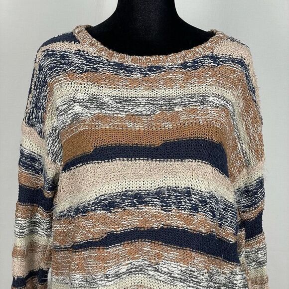 American Eagle Outfitter’s Textured Stripe Knit Sweater - Women’s M - Picture 4 of 6